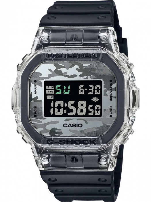 CASIO / DW-5600SKC-1E